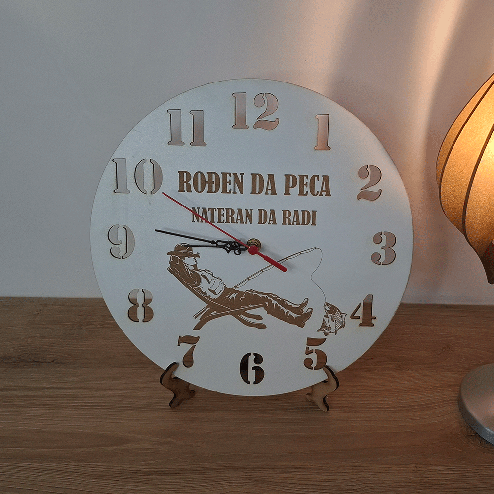 Drveni sat - Rođen da peca 1