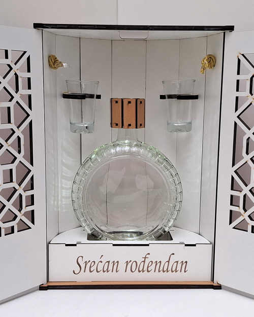 Drveni mini bar 